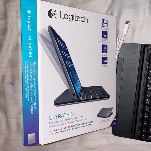 Logitech ultra thin magnetic Bluetooth clip on keyboard cover for iPad mini - Picture 1 of 8